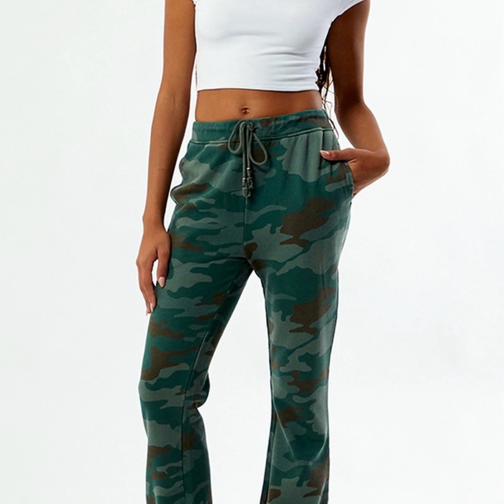 PacSun Green Camouflage Joggers
